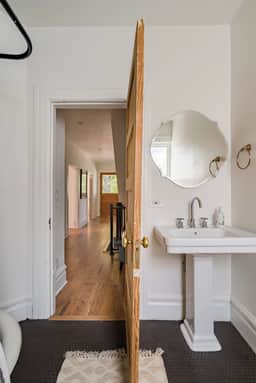 NW 23rd [Pomeroy] (1603)