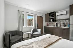 NE 23rd 2 (925) - Image 2