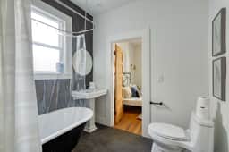 NW 23rd [Pomeroy] (2313) - Image 4
