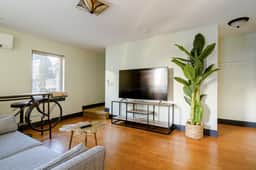 SE 25th [Towers] (1414)