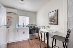 SE Milwaukie 6 (4335) - Image 2
