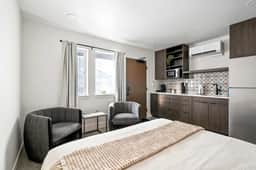 NE 23rd 5 (925)