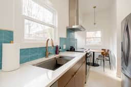 SE 41st (1425) Small