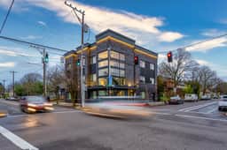 N Vancouver 101 (4980) - Image 5