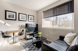 SE 19th [Asylum] 202 (1428)