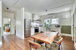 SE 12th (1036) Small