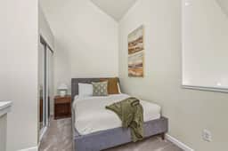 NW 19th [NORM] 8 (1415) - Image 3