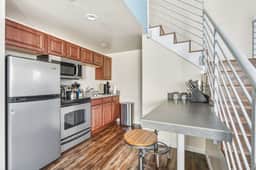 NW 19th [NORM] 12 (1415) - Image 2