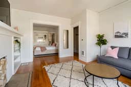 SE 26th 2 (911) - Image 5