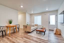 SE Madison (2266) - Image 4