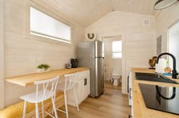 NE 27th TH2 (5011) - Image 3