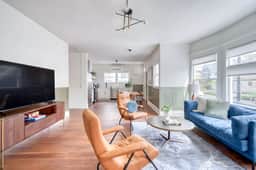 SE 12th (1032 & 1036)
