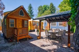 SE 24th Compound (3324) - Image 2