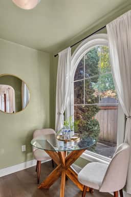 * SE Holgate (2825) * - Image 4