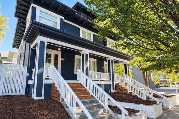 SE 12th (1032) - Image 1