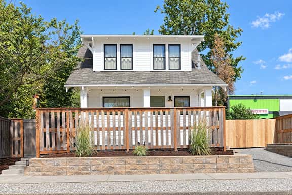 SE 24th Compound (3324) - Image 1