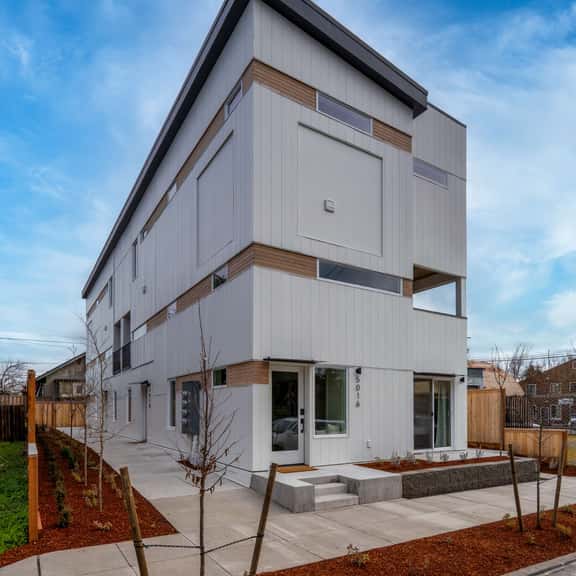 NE 26th UP & B [MIMS] (5018) - Image 1