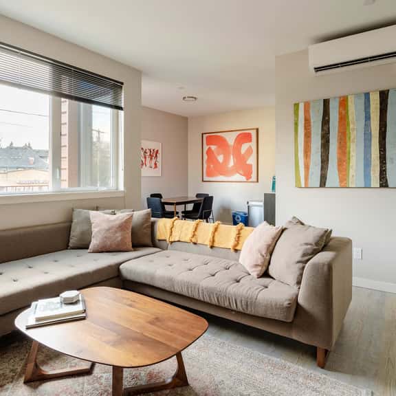 SE 19th [Asylum] 206 (1428) - Image 1