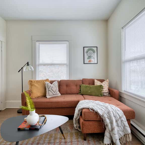 SE 50th 2 (2005) - Image 1