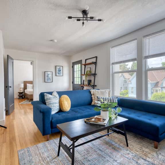 E Burnside 3 (2114) - Image 1