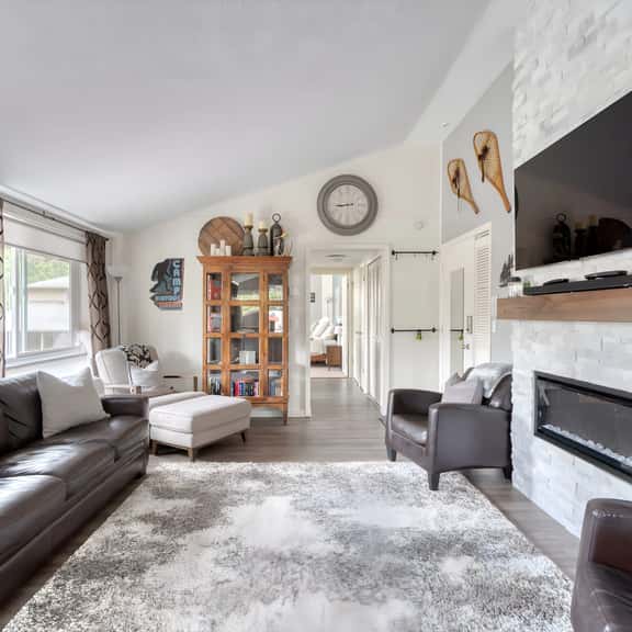 E Fairway (68670) - Image 1