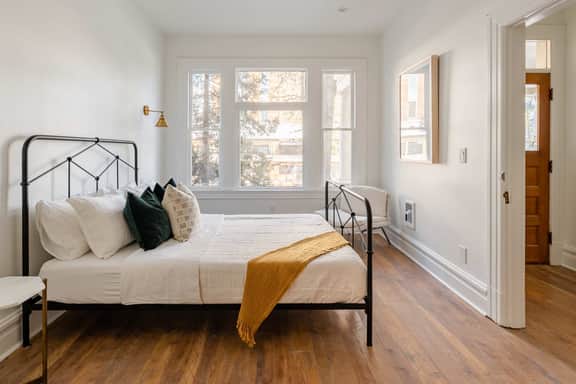 NW 23rd [Pomeroy] (1607)