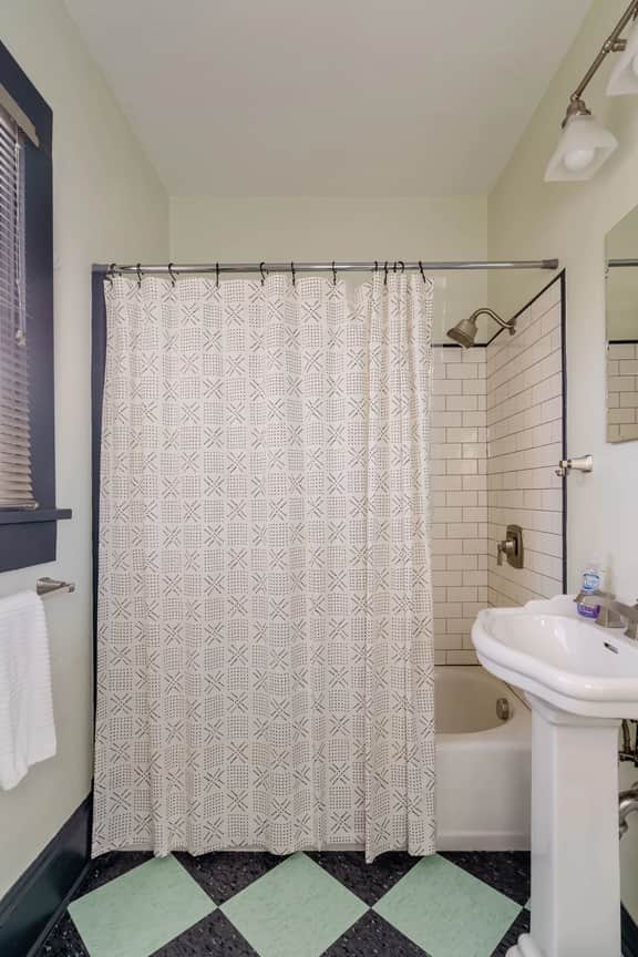 SE 25th [Towers] 3 (1426) - Image 5