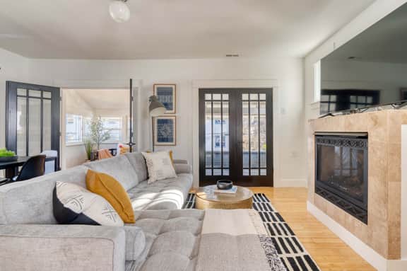 SE Belmont 1 (915) Small