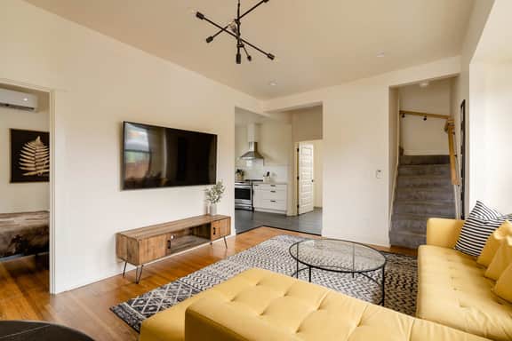 SE 24th (3324)