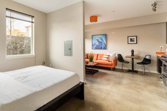SE 19th [Asylum] 102 (1428) - Image 5