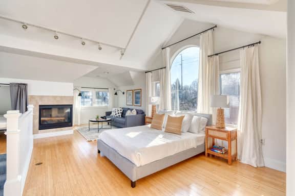 SE Belmont 1 (915) - Image 2