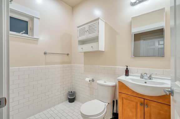NW 19th [NORM] 2 (1415) - Image 5