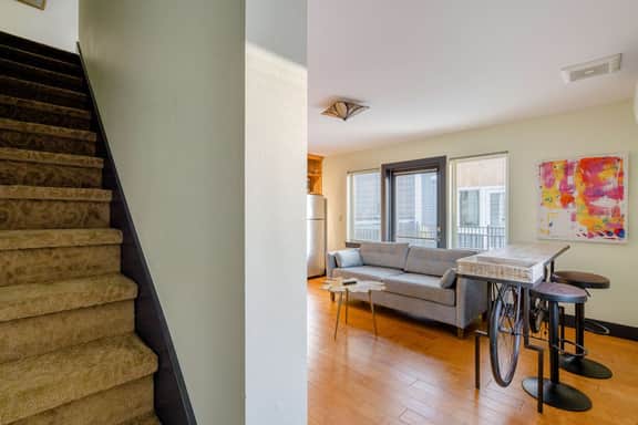 SE 25th [Towers] (1414) - Image 5