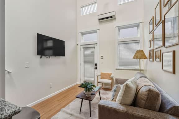 NW 19th [NORM] 4 (1415)