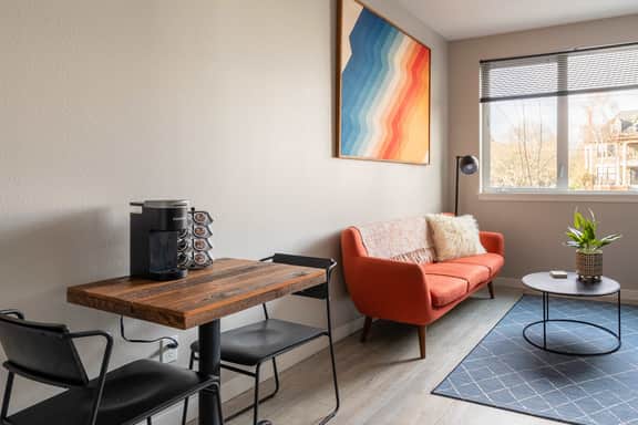 SE 19th [Asylum] 204 (1428) - Image 5