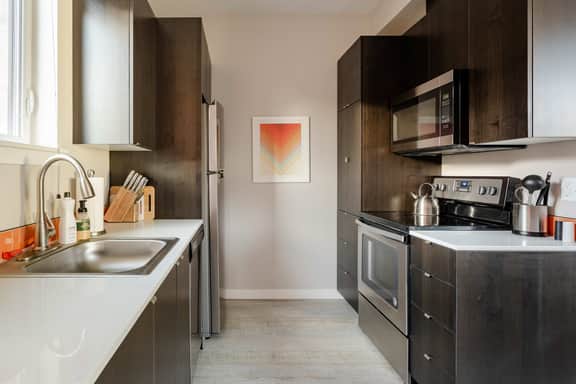 SE 19th [Asylum] 206 (1428) - Image 3