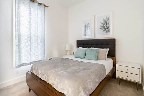 SE 41st (1425) Small - Image 4
