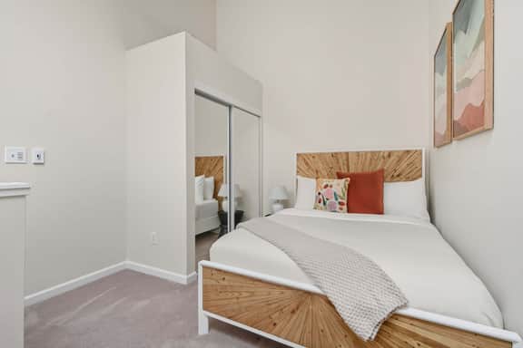 NW 19th [NORM] 3 (1415) - Image 3