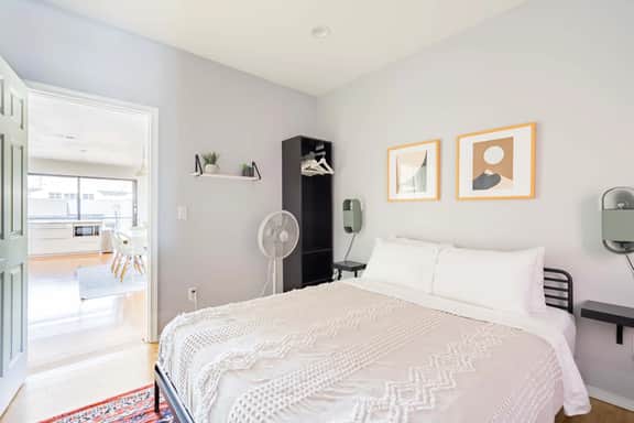 NW Northrup 1 (1616) Small
