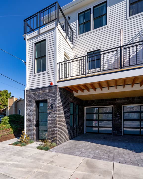 NE 56th (520) Small