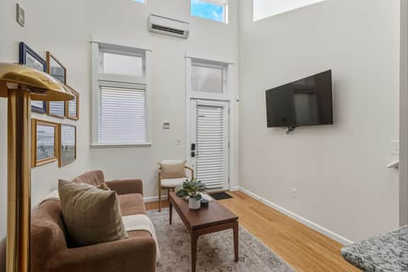 NW 19th [NORM] 8 (1415)