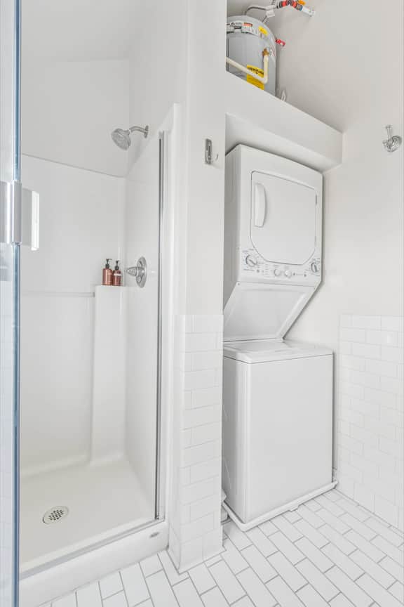 NW 19th [NORM] 12 (1415) - Image 5