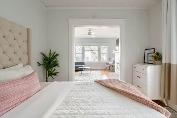 SE 26th 2 (911)
