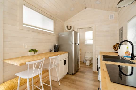 NE 27th TH2 (5011) - Image 3