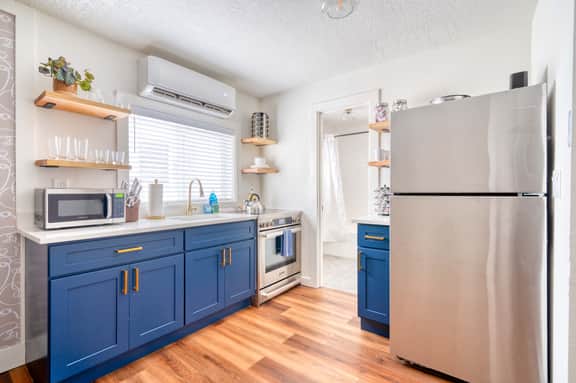 SE Milwaukie 5 (4335) - Image 3