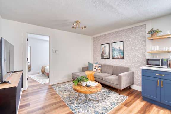 SE Milwaukie 5 (4335) - Image 2