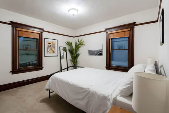 NE 11th (26) - Image 3