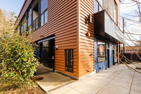 SE 19th [Asylum] 303 (1428) - Image 5