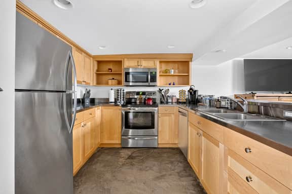SW 20th 2 (1200) - Image 3