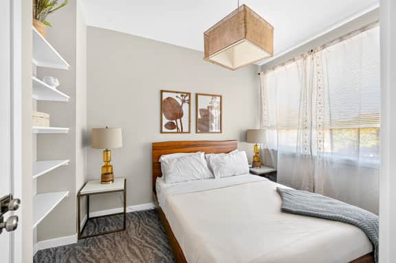 SE 19th [Asylum] 303 (1428) - Image 2